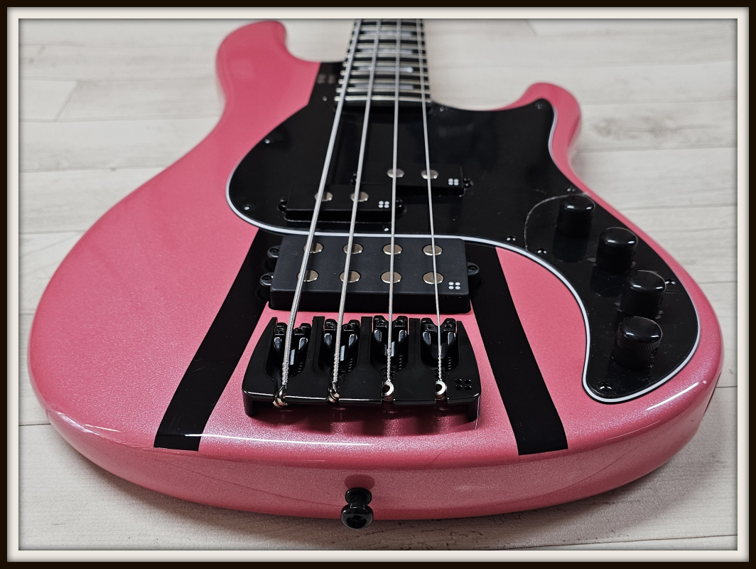 Sandberg California II VM4, Custom Color Pink Metallic Highgloss+Black Stripes